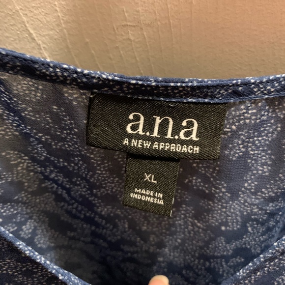 Sheer top. Comfy - Picture 3 of 4